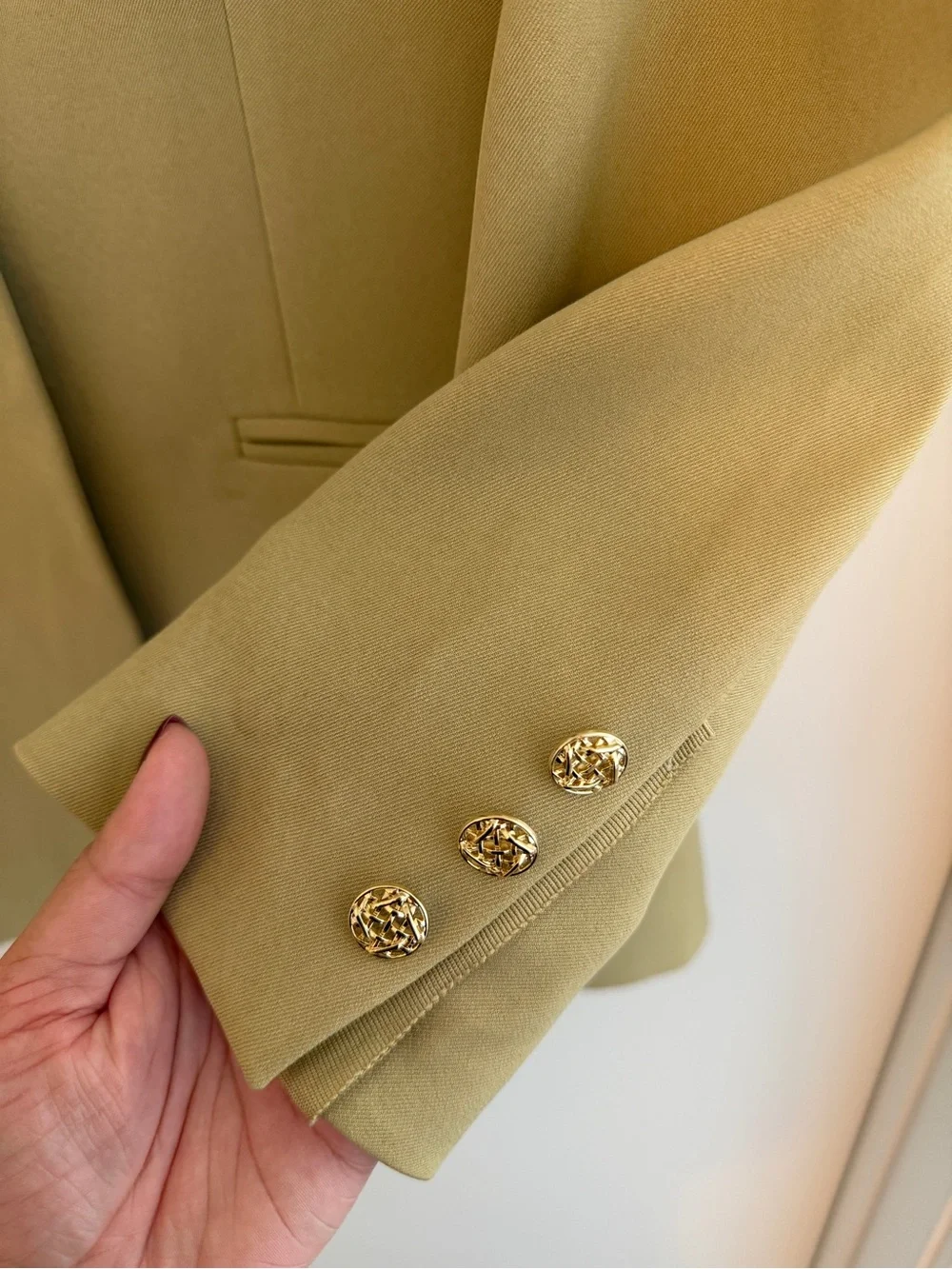 Commense Olive Green V-Neck Single-Button Blazer Gold Buttons